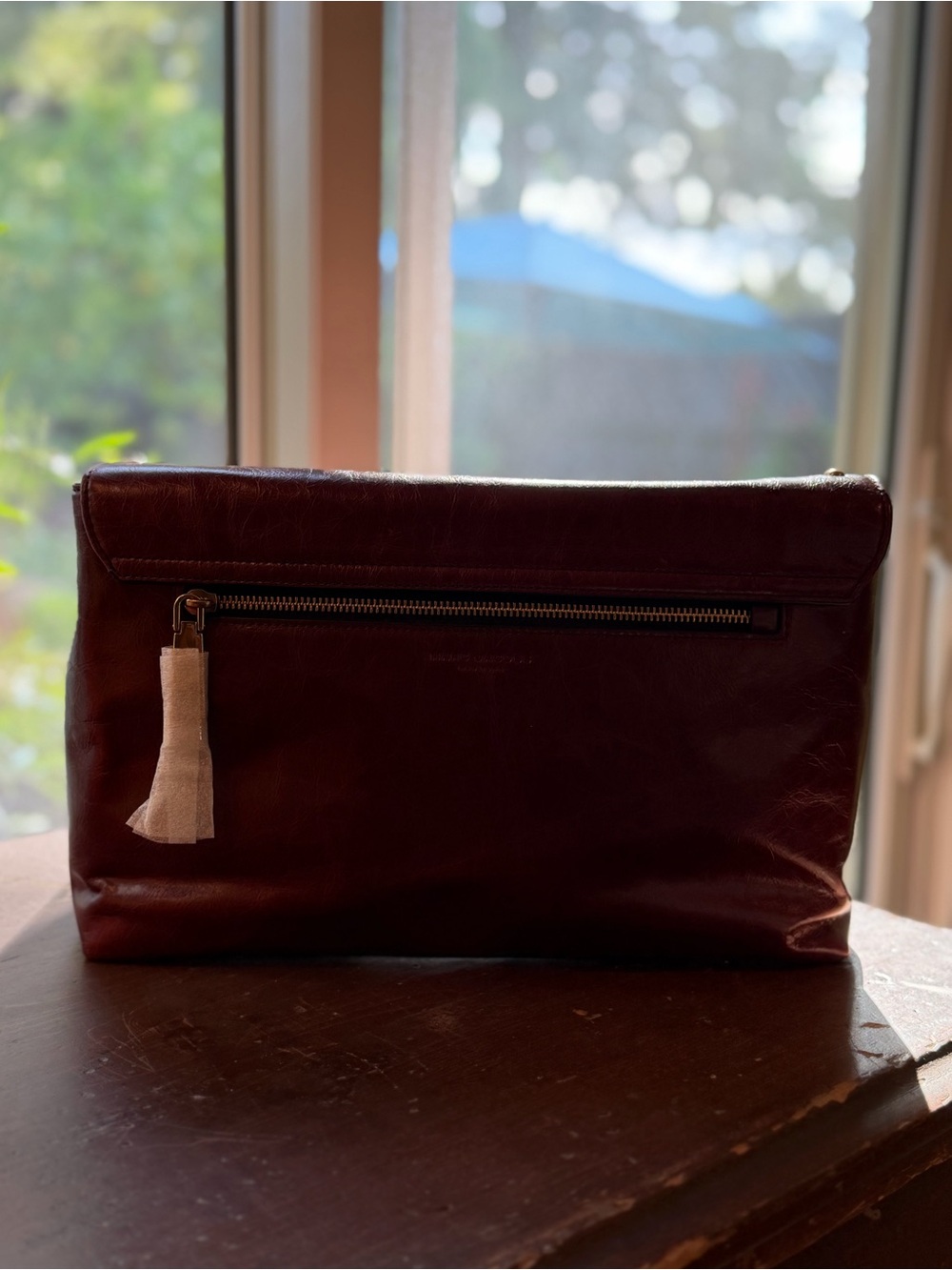 NWT - MARC JACOBS Studded Leather Clutch Bag in Deep Burgundy - Picture 4 of 15